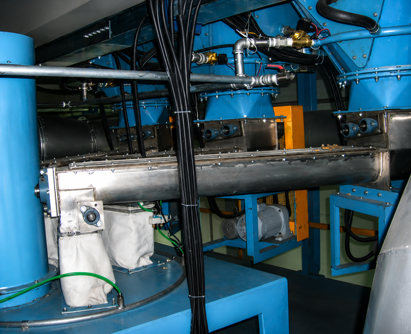 Automatic Weighing & Conveying System 2